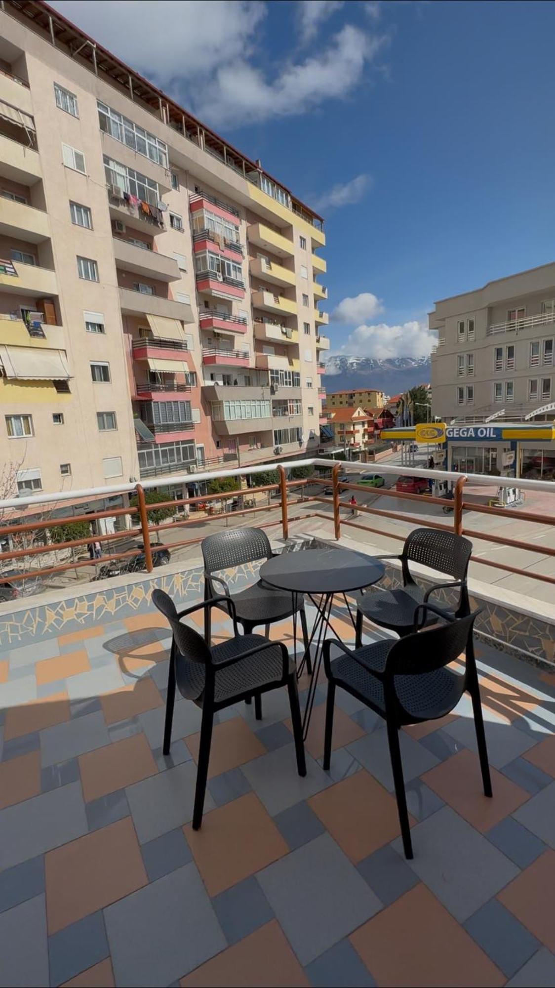 Vila Topciu Pogradec Exterior foto